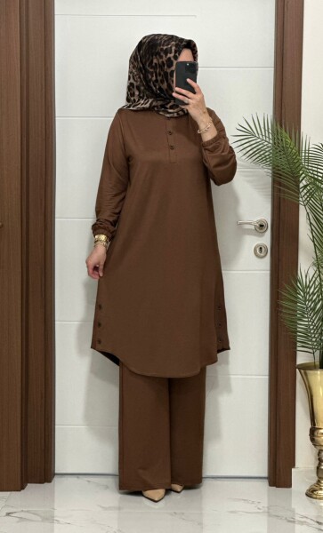 2622 K 100 KAHVE DÜĞME DETAY LALE TAKIM - MODA ALMİRA