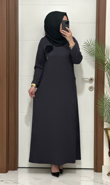 26314 K 140 ANTRASİT CEPLİ BROŞLU ZADE ELBİSE - MODA ALMİRA